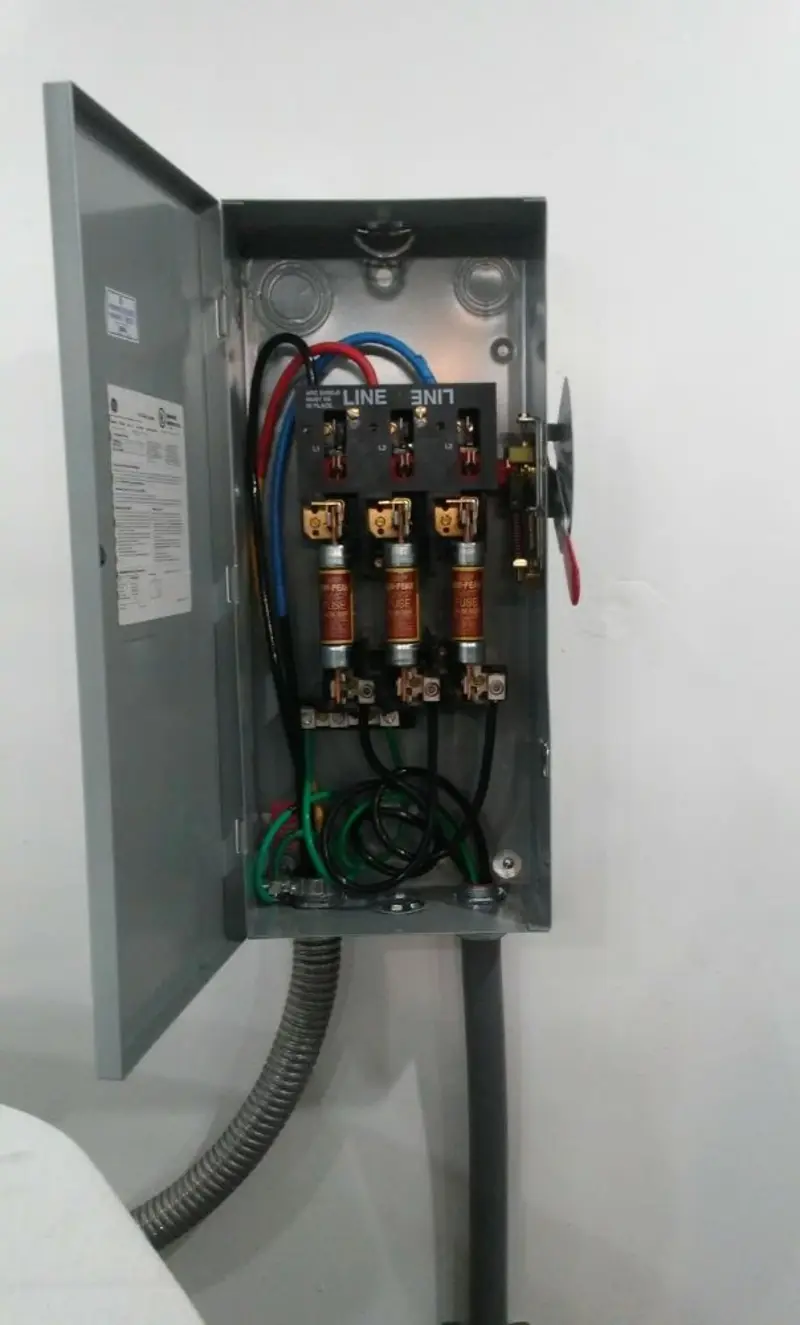 Three-phase disconnect switch installed for Smoke Detector Installation in Kenilworth